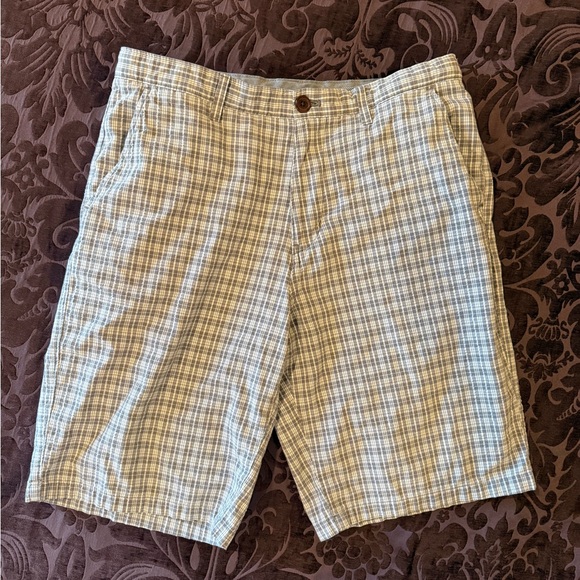 Men's Plaid Shorts - Gray and White