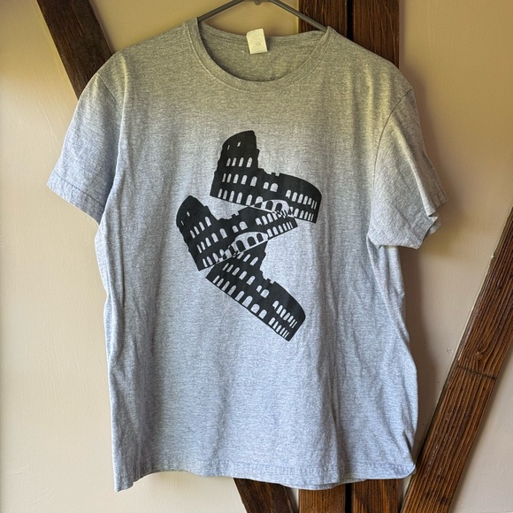 Gray Colosseum T-Shirt with Black Graphic