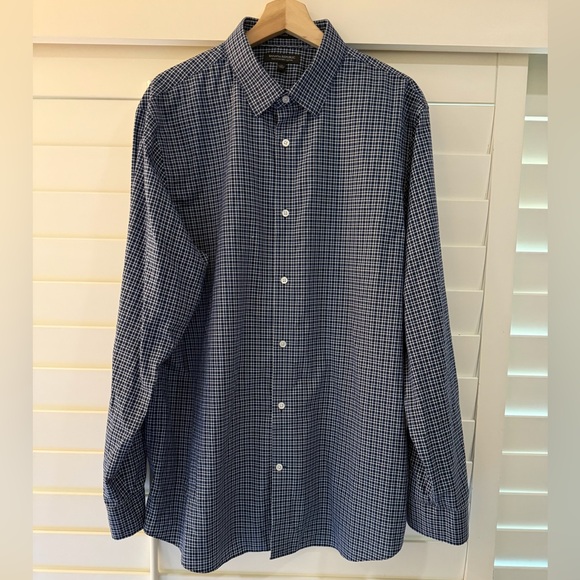 Banana Republic Navy Checkered Button Down Shirt