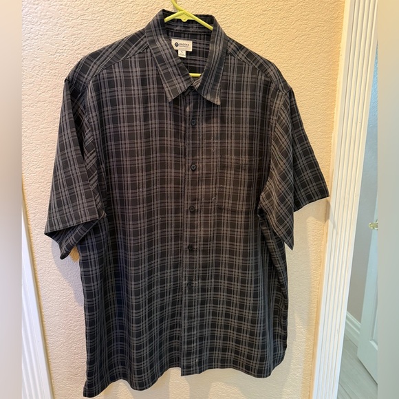Haggar Men's Black Plaid Button Down Shirt